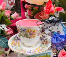 Load image into Gallery viewer, Beautiful Paragon ‘Country Lane’ Coffee soy Scented Candle Cup
