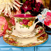 Load image into Gallery viewer, Royal Albert Teacup Trio Set - Old Country Roses