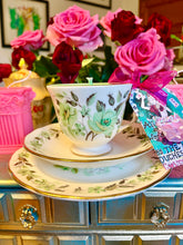 Load image into Gallery viewer, Beautiful Green Floral Colclough 1970s Vintage Teacup Soy teacup trio