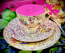 Load image into Gallery viewer, Beautiful ‘ Crinoline Lady’ 1930s Art Deco Antique Gold chintz Teacup scented Soy Candle
