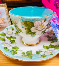 Load image into Gallery viewer, Stunning Gladstone ‘Montrose’ Green & Turquoise coffee cup scented Soy Candle