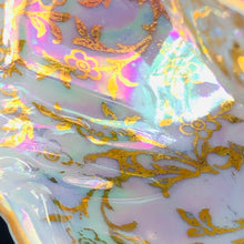 Load image into Gallery viewer, 1950s Pearl lustre & gold ‘Bavarian’ Coffee cup Scented soy candle