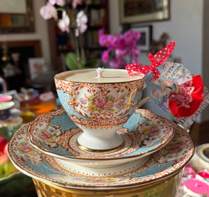 Stunning 1949 Salisbury Blue Tudor Rose Teacup Scented Soy Candle