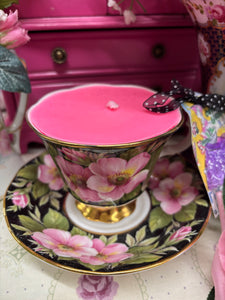 Stunning Royal Albert Provincial Flowers Prairie Rose scented Soy teacup
