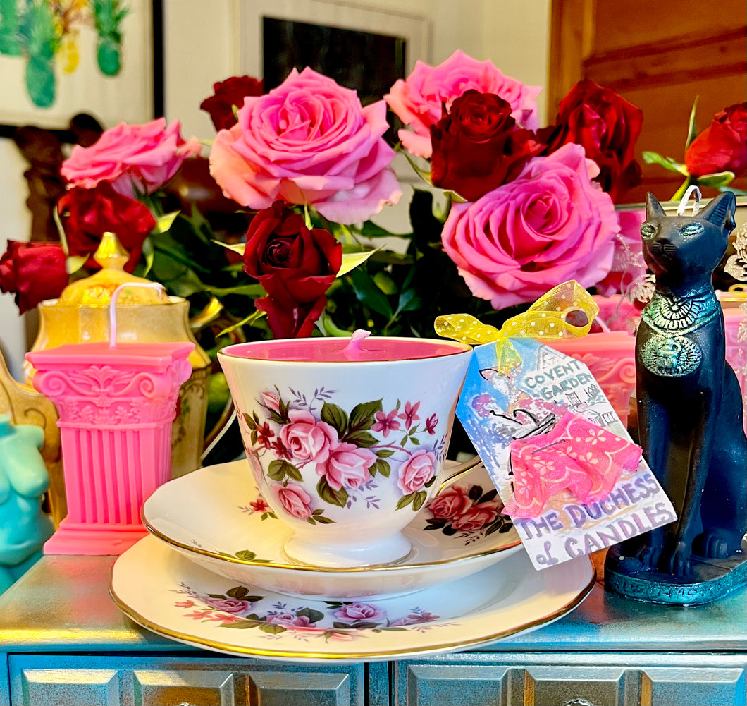 Queen Anne ‘ Pink Roses’ scented Soy teacup trio