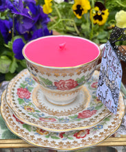 Load image into Gallery viewer, 1950s Royal Standard ‘Indian Summer’ teacup Soy scented trio
