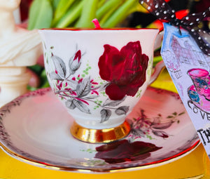 Beautiful Royal Stafford ‘Rose to Remember’ coffee cup Soy candle