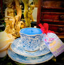 Load image into Gallery viewer, Victorian Antique Scalloped Blue &amp; White Floral Garden Soy Teacup candle Trio Set
